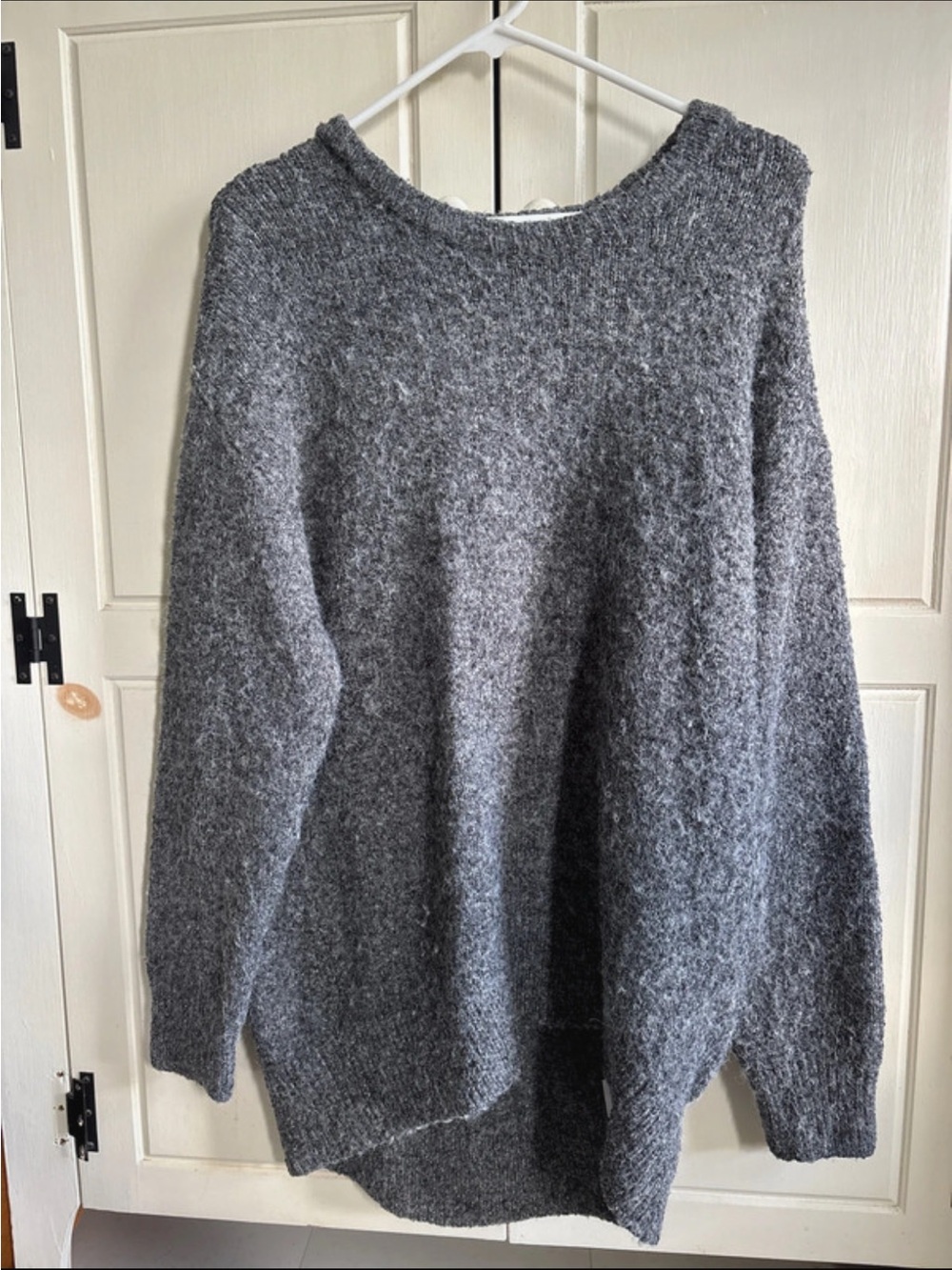 Old Navy Women’s Gray Cocoon Tunic Sweater